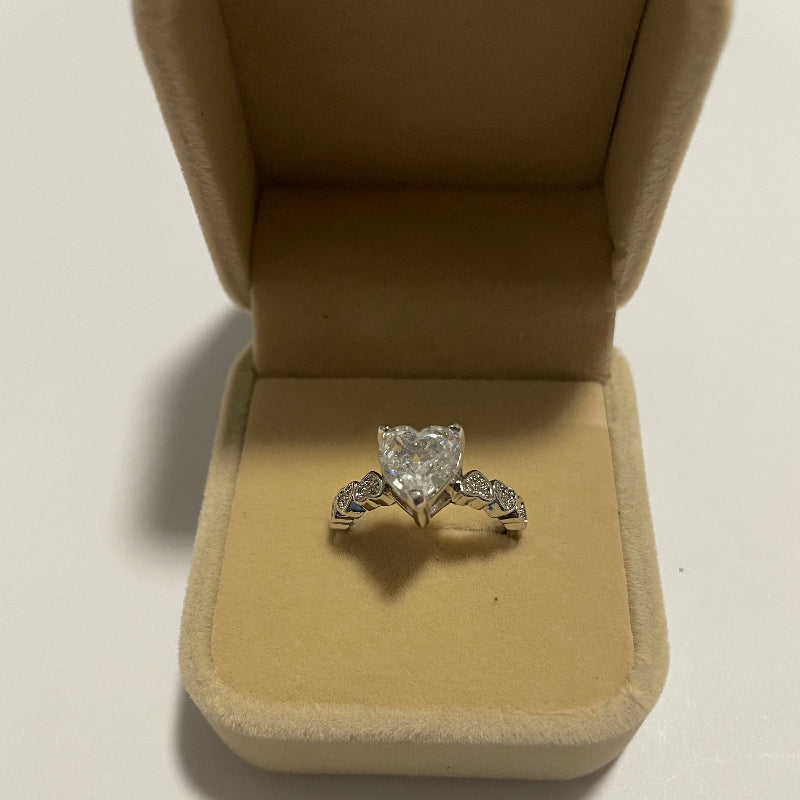 Bague cœur cristal blanc ajustable avec micro-strass
