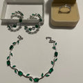 Parure bijoux vert émeraude 3 pièces avec bracelet, boucles et bague